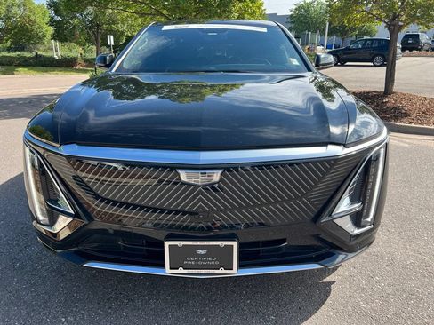 Used 2024 Cadillac Lyriq Luxury AWD/4WD image 8