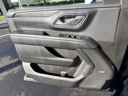 Used 2024 Chevrolet Tahoe LT image 14