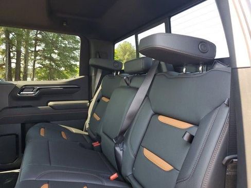 New 2026 GMC Sierra 1500 AT4 AWD/4WD image 11