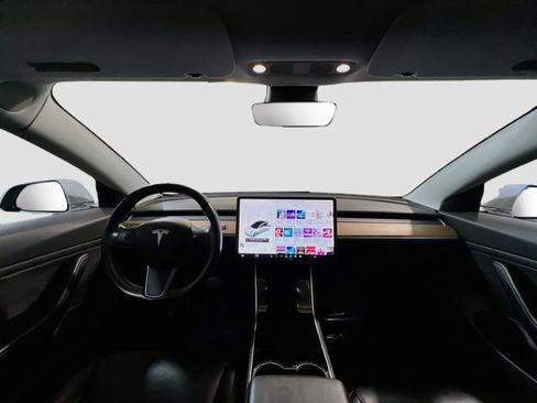 Used 2019 Tesla Model 3 RWD image 16