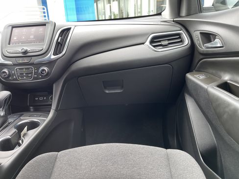 Used 2023 Chevrolet Equinox LT image 33