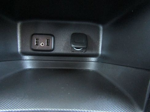 Used 2018 Chevrolet Equinox LT FWD image 31