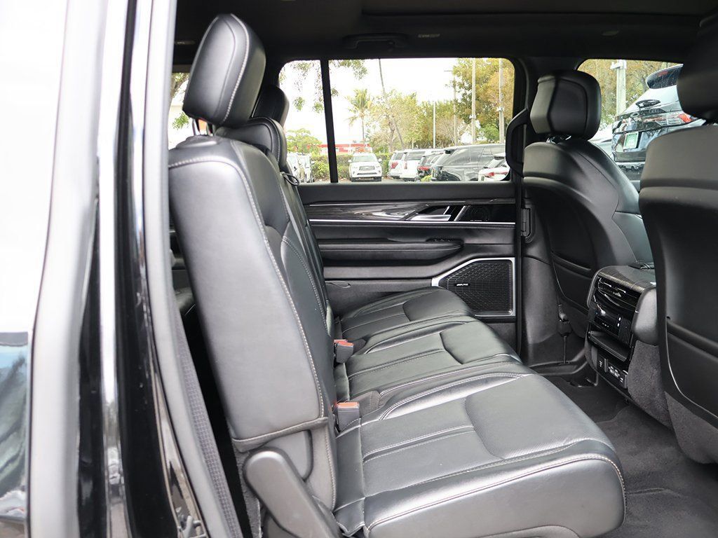 Used 2022 Jeep Wagoneer Series II w/ Premium Group I AWD/4WD image 41