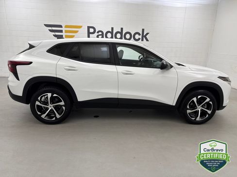 Certified 2024 Chevrolet Trax RS FWD image 8