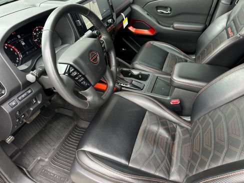 Used 2025 Nissan Frontier PRO-4X w/ Pro Premium Package AWD/4WD image 9