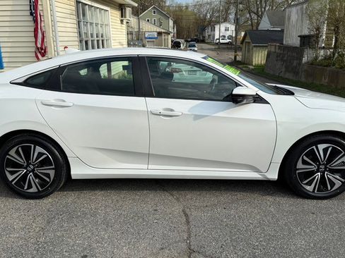 Used 2017 Honda Civic EX-T image 6