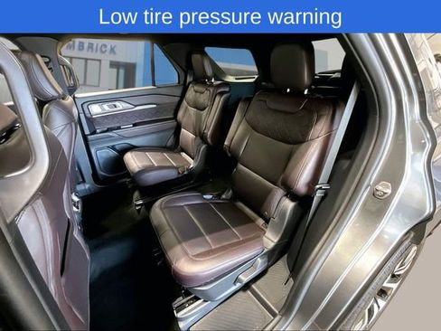 Used 2025 Ford Explorer Platinum w/ LUX Leather Package AWD/4WD image 22