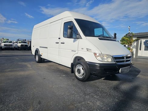 Used 2005 Dodge Sprinter 3500 w/ Cargo Group I RWD image 3