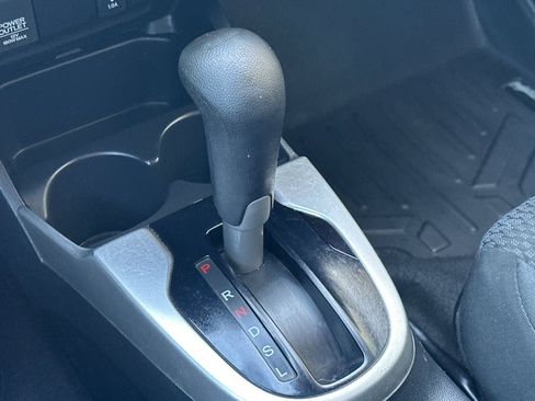 Used 2019 Honda Fit LX image 20