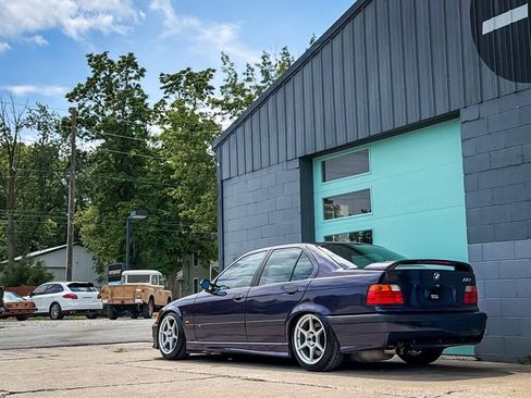 Used 1997 BMW M3 Sedan RWD image 4