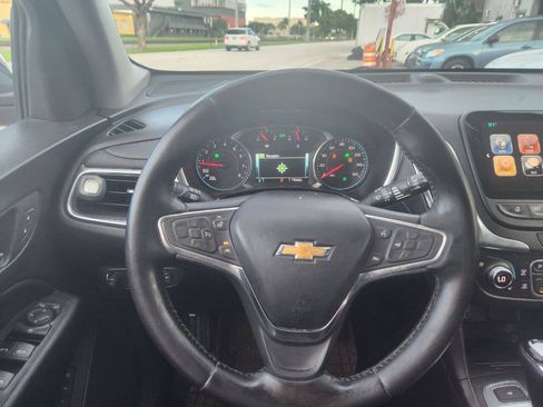 Used 2018 Chevrolet Equinox Premier AWD/4WD image 12
