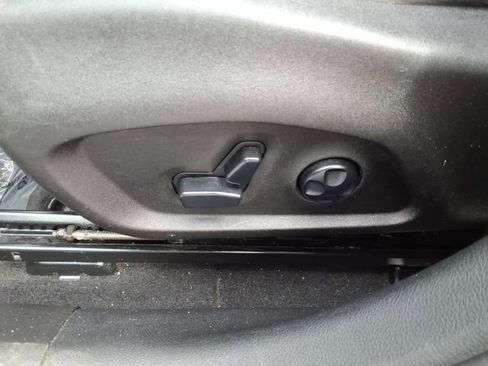 Used 2016 Jeep Renegade Limited w/ Safety & Security Group FWD image 15