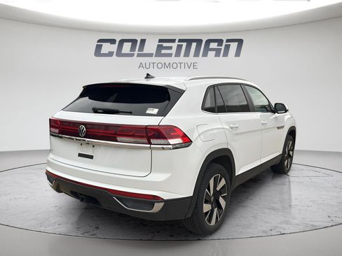 Used 2024 Volkswagen Atlas Cross Sport SE image 5