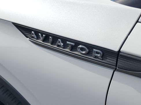 New 2026 Lincoln Aviator Reserve image 7