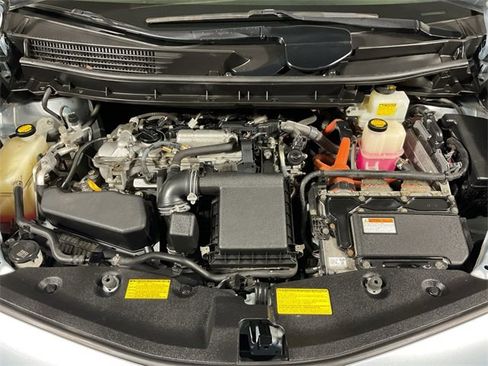 Used 2014 Toyota Prius V Two image 6