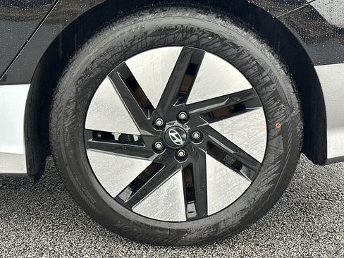 New 2025 Hyundai Ioniq 6 SE image 28