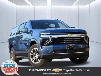 New 2026 Chevrolet Suburban LT w/ Comfort Package