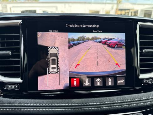 New 2026 Chrysler Pacifica Select FWD image 22