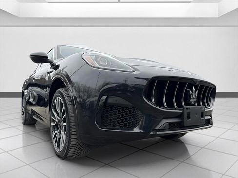 Used 2023 Maserati Grecale GT image 8