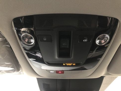 New 2026 Kia Sorento S w/ S Panoramic Sunroof Package image 30