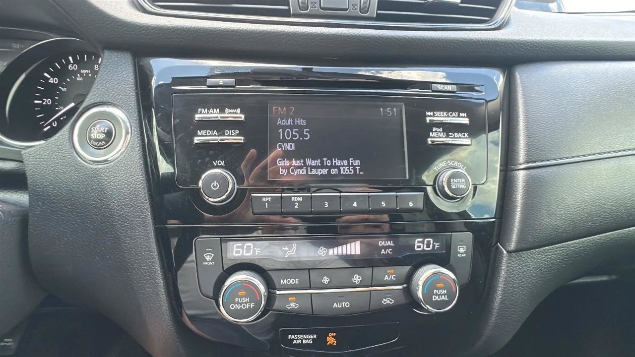 Used 2017 Nissan Rogue SV w/ Midnight Edition FWD image 36