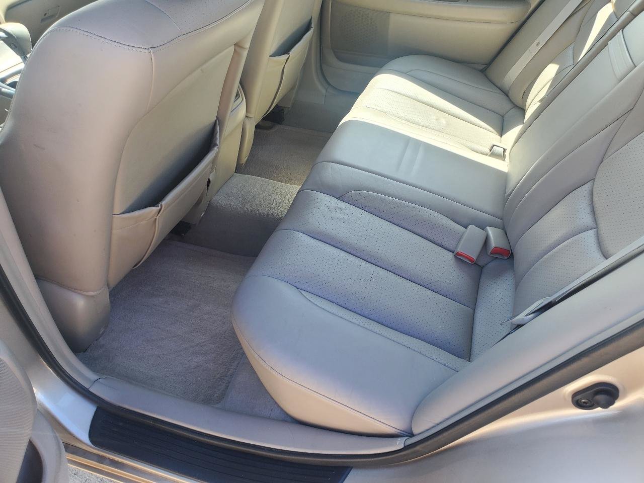 Used 2003 Toyota Avalon XL w/ Luxury Pkg FWD image 10