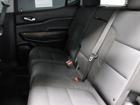 Used 2023 GMC Acadia SLE w/ Driver Convenience Package image 22