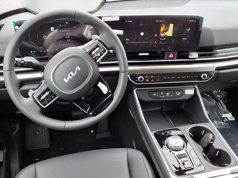 New 2025 Kia Carnival SX Prestige image 5