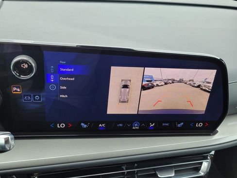 New 2026 Chevrolet Traverse LT w/ Midnight/Sport Edition image 19