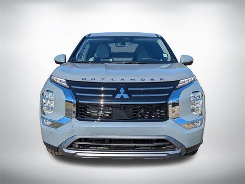 New 2026 Mitsubishi Outlander SE image 8