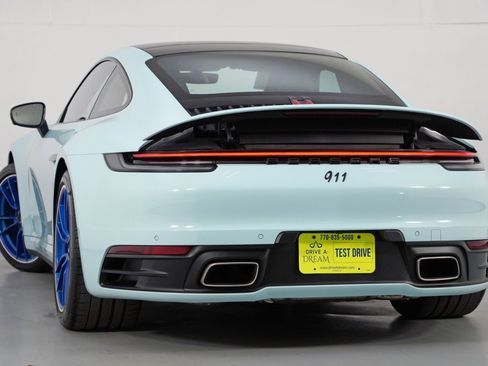 Used 2024 Porsche 911 Carrera image 6