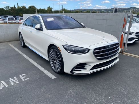 Used 2022 Mercedes-Benz S 500 4MATIC image 2
