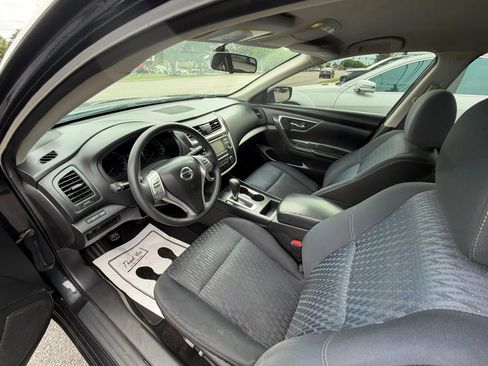 Used 2016 Nissan Altima 2.5 S w/ Power Driver Seat Package FWD image 10