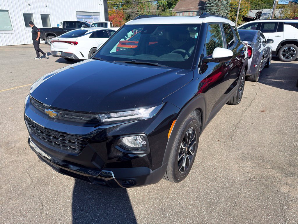 Used 2021 Chevrolet TrailBlazer ACTIV w/ Sun and Liftgate Package FWD image 17