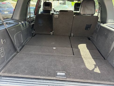 Used 2015 Ford Expedition Platinum RWD image 11