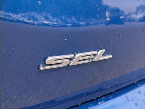 Used 2023 Ford Edge SEL w/ Convenience Package AWD/4WD image 17