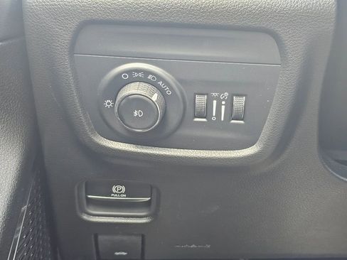 New 2024 Jeep Grand Cherokee L Overland w/ Advanced Protech Group III image 25