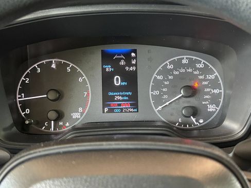 Used 2025 Toyota Corolla LE FWD image 38