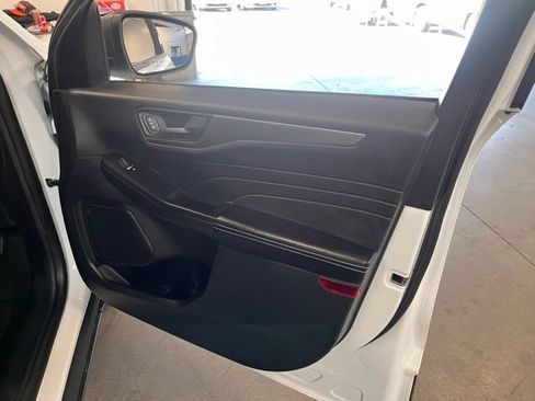 Used 2025 Ford Escape Active image 12