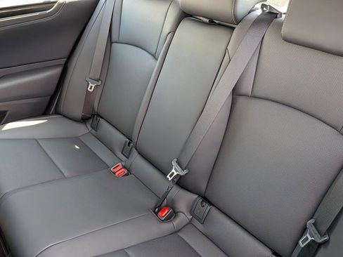 Used 2024 Lexus ES 350 FWD image 17