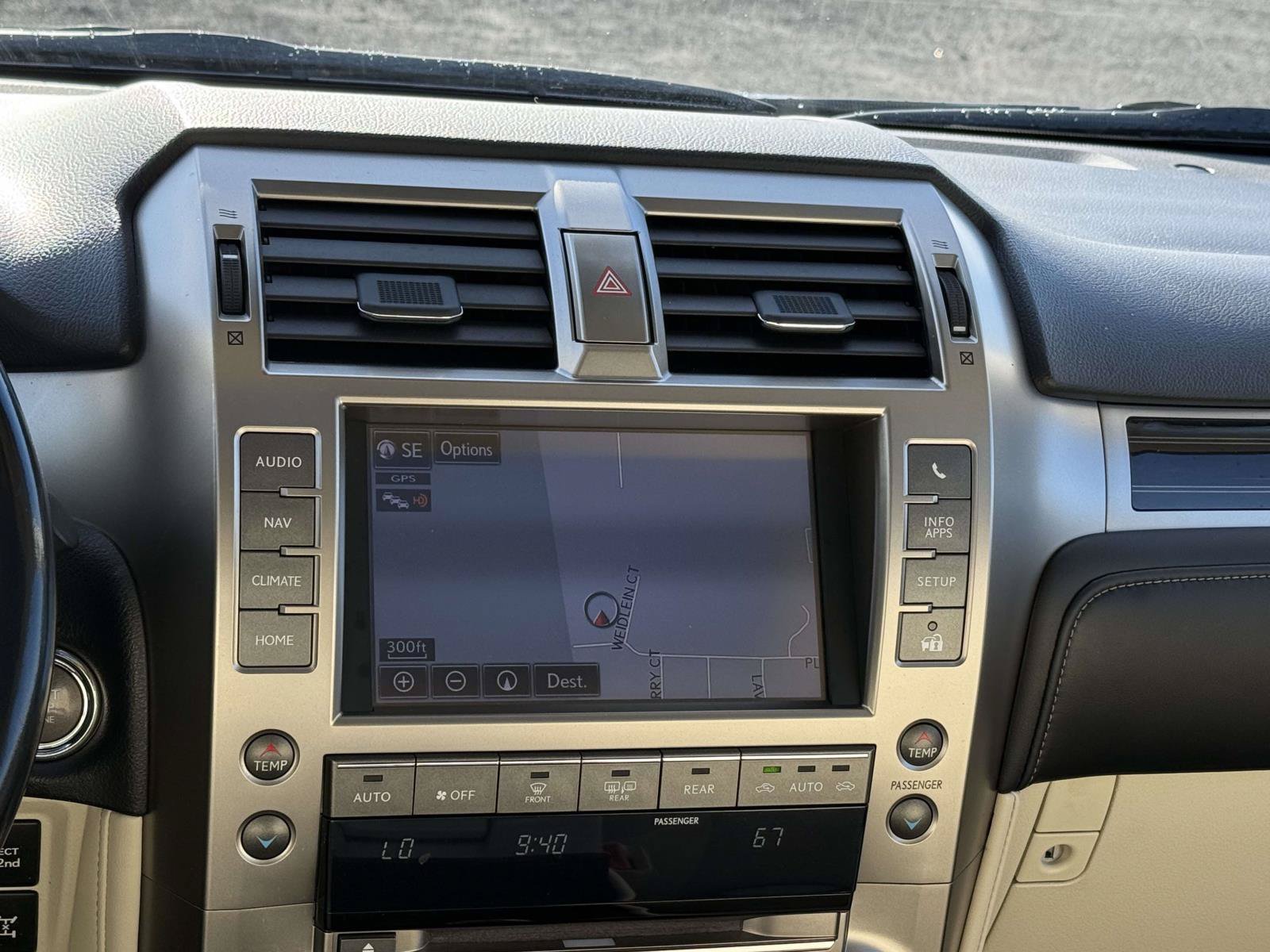 Used 2021 Lexus GX 460 Premium w/ Premium Package AWD/4WD image 10