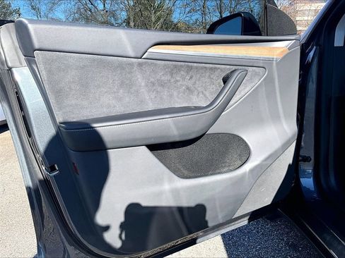 Used 2023 Tesla Model Y Long Range image 20