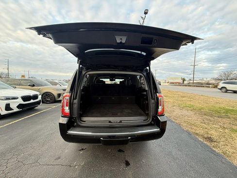 Used 2017 GMC Yukon XL Denali w/ Open Road Package image 10