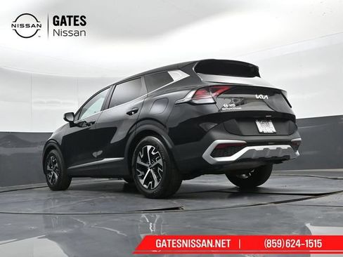 Used 2025 Kia Sportage EX FWD image 45