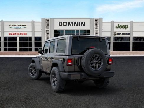 Used 2026 Jeep Wrangler Unlimited Sport AWD/4WD image 3