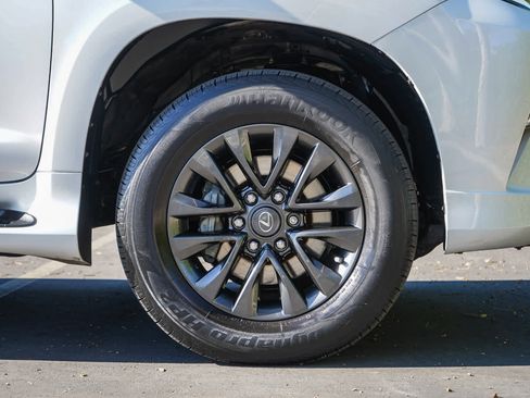 Used 2021 Lexus GX 460 Premium w/ Premium Plus Package AWD/4WD image 9
