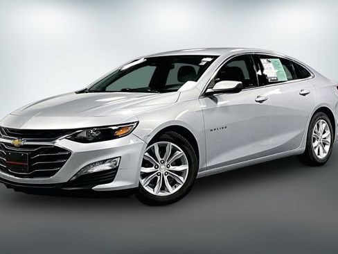 Used 2020 Chevrolet Malibu LT FWD image 2