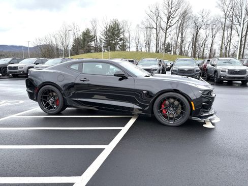 Used 2020 Chevrolet Camaro SS image 7
