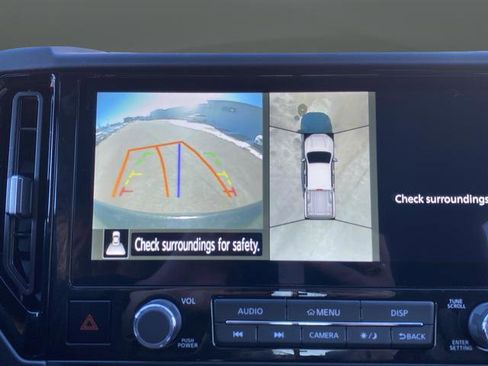 New 2026 Nissan Frontier PRO-4X w/ Pro-4x Convenience Package image 9