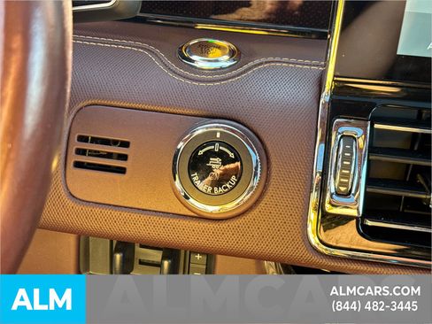 Used 2021 Lincoln Navigator Black Label w/ Cargo Convenience Package image 40